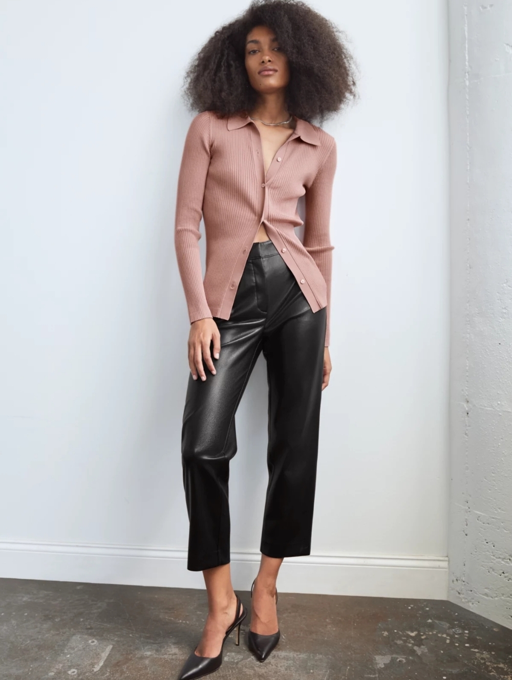 Aritzia Babaton Command Cropped Pants Black Vegan Leather Size 0 Minimalist